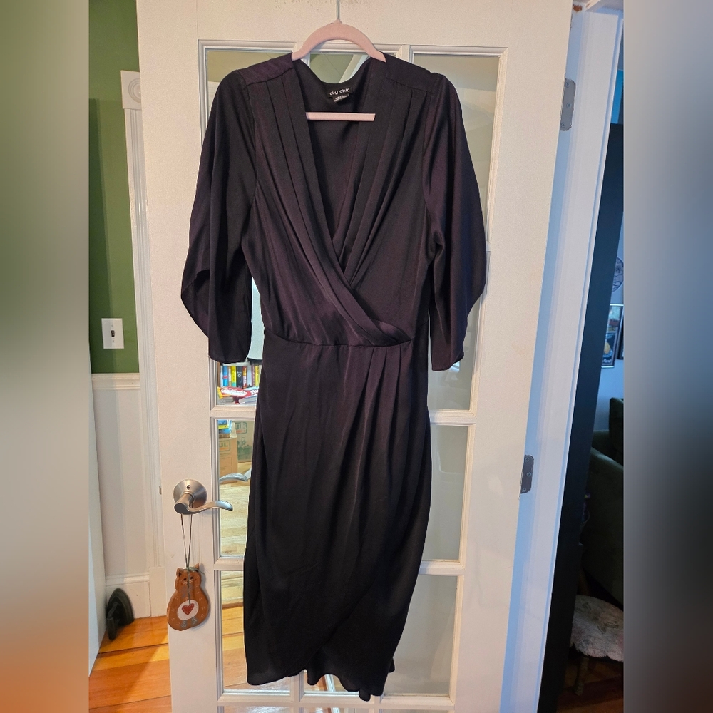 City Chic Black Faux Wrap Midi Dress with Tulip Sleeves - Size 16 - Picture 5 of 11